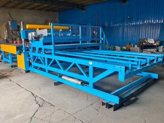 Rebar kích thước 4-8mm hàn khí nén 6m chiều dài Máy hàn lưới dây